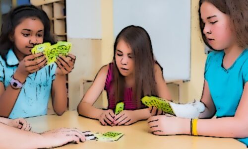 Como engajar seus alunos na escola usando RPG em Cartas