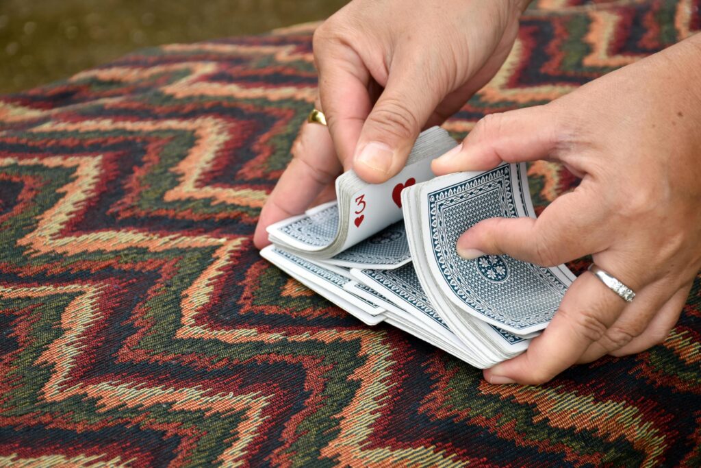 Card games e empoderamento feminino.